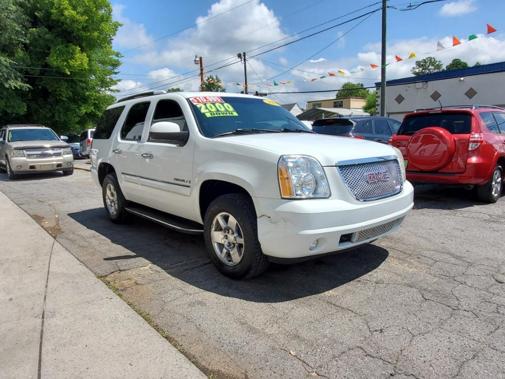 2007 GMC Yukon Denali's photo